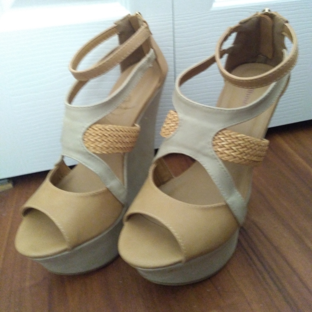 Dollhouse shoes